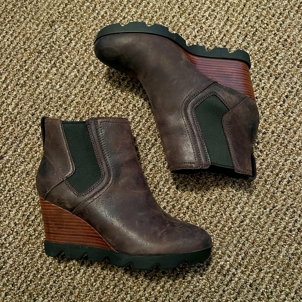 New without tags size 10 Sorel Joan Uptown booties